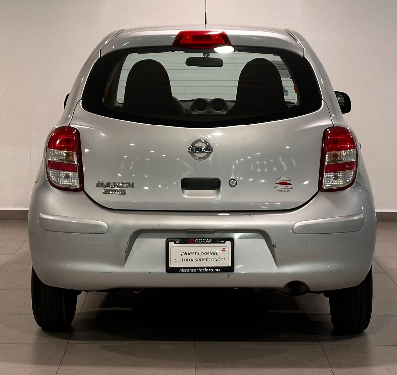 Nissan March 5 pts. HB Active, TM5, a/ac., R-14 (línea anterior) 2020