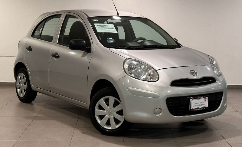 Nissan March 5 pts. HB Active, TM5, a/ac., R-14 (línea anterior) 2020