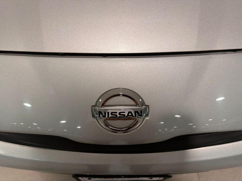 Nissan March 5 pts. HB Active, TM5, a/ac., R-14 (línea anterior) 2020