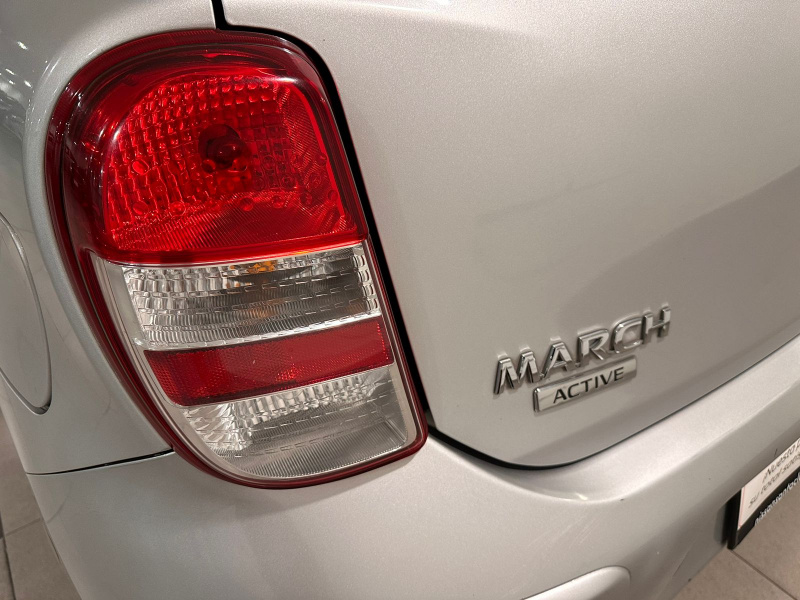 Nissan March 5 pts. HB Active, TM5, a/ac., R-14 (línea anterior) 2020