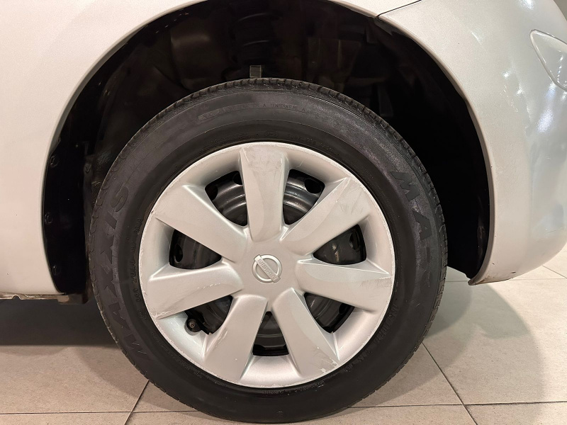 Nissan March 5 pts. HB Active, TM5, a/ac., R-14 (línea anterior) 2020