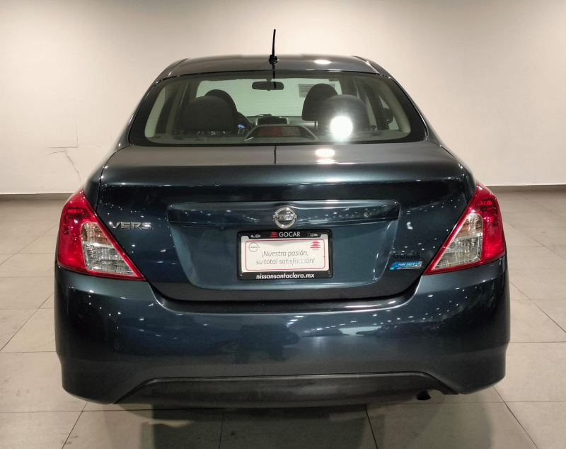 Nissan Versa 4 pts. Advance, TM5, a/ac., VE, f. niebla, RA-15 2016