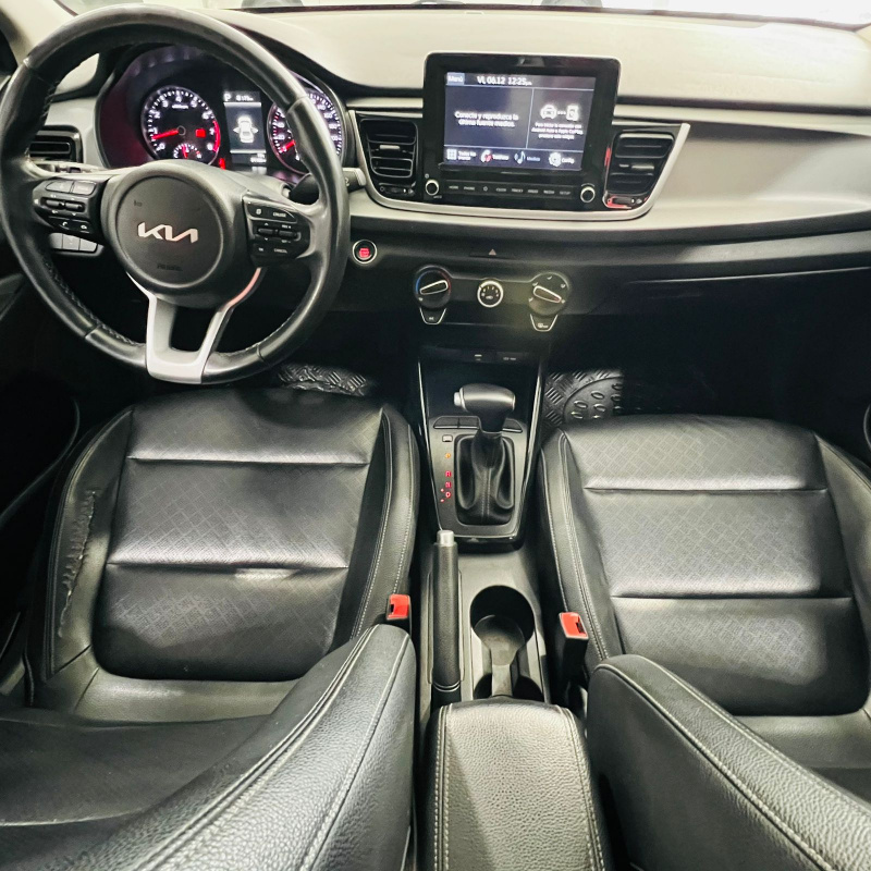 KIA Rio 4 pts. EX, TA, VE, piel, f. niebla, RA-17 2022