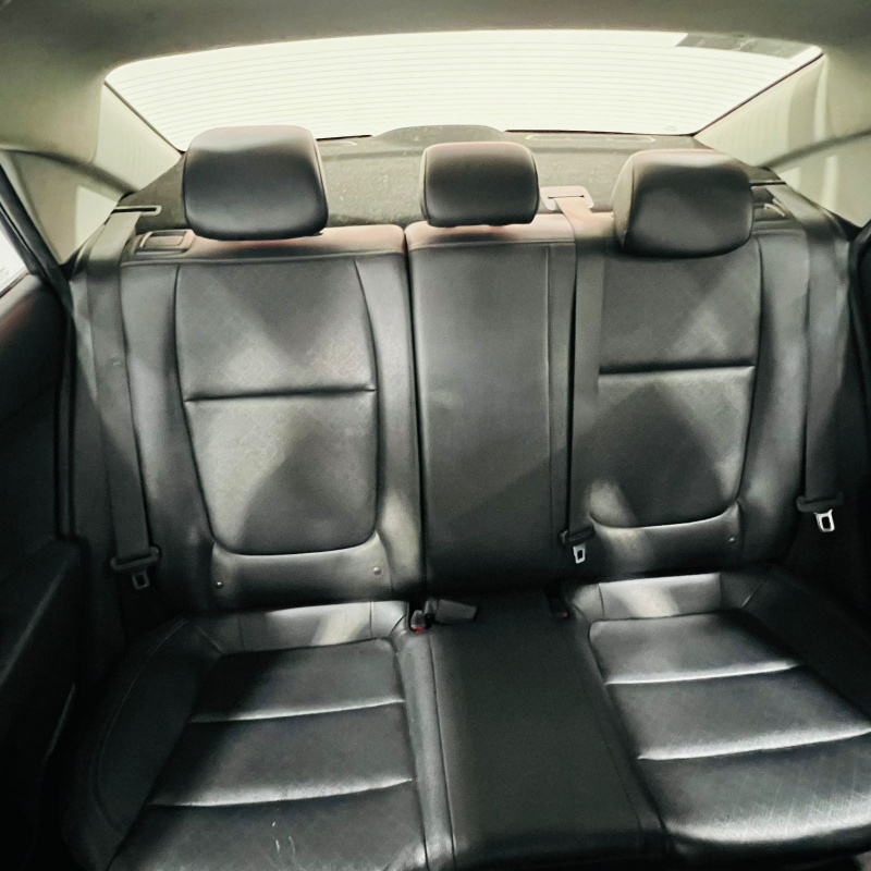 KIA Rio 4 pts. EX, TA, VE, piel, f. niebla, RA-17 2022