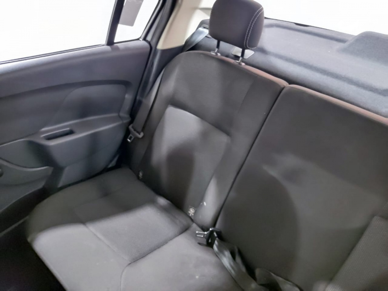 Renault Logan 4 pts. Zen, TM5, VE del., R-15 2018