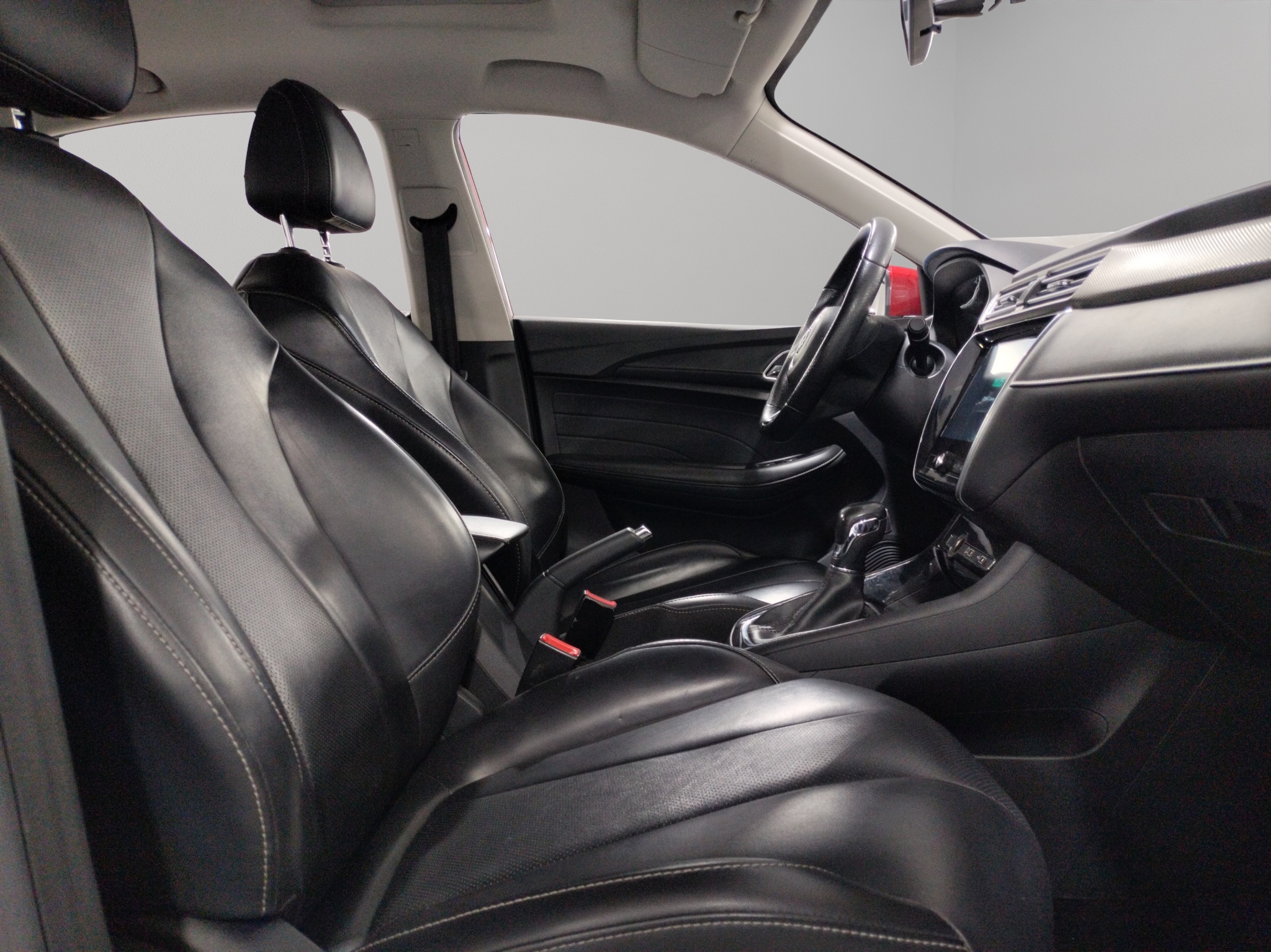 MG MG5 4 pts. Excite, 1.5l, TA, VE, piel, RA-16 2023