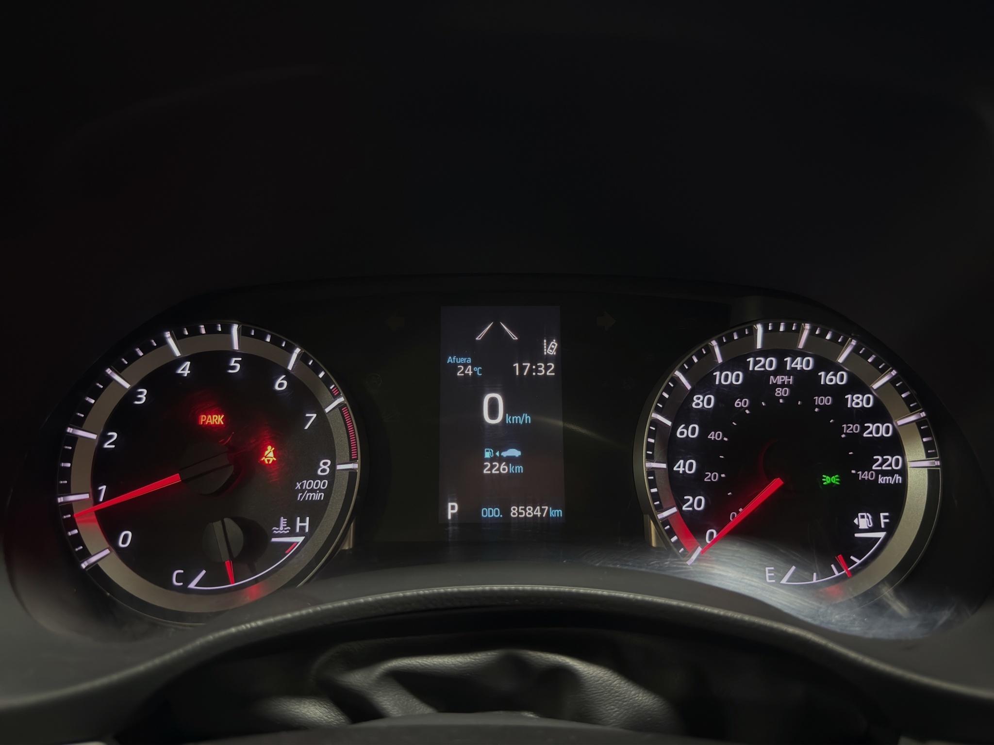 Toyota Highlander VUD LE TA 2022