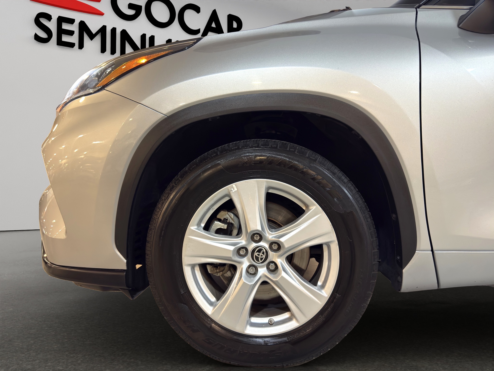 Toyota Highlander VUD LE TA 2022