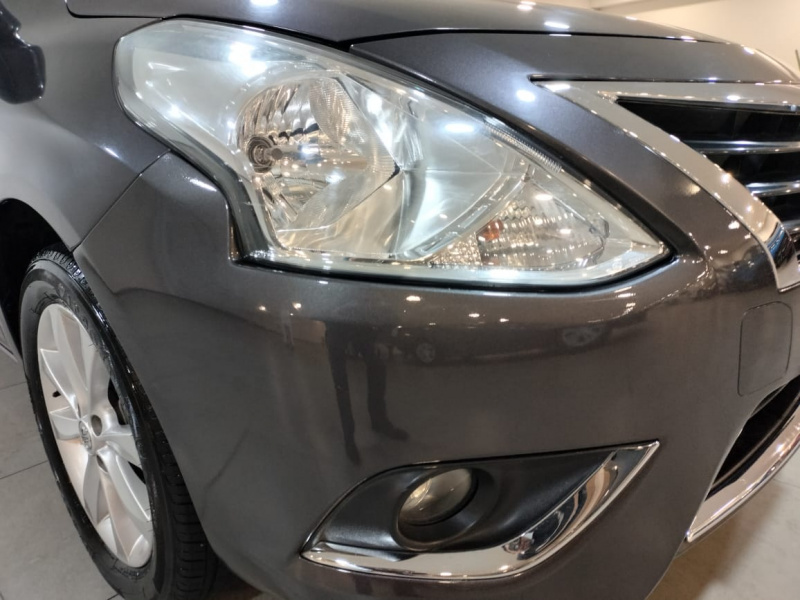 Nissan Versa 4 pts. Advance, TM5, a/ac., VE, f. niebla, RA-15 2017
