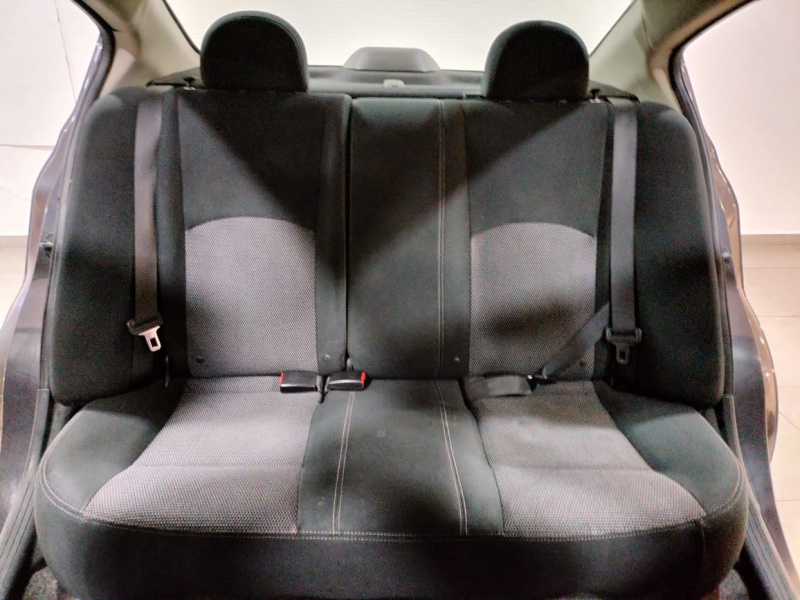 Nissan Versa 4 pts. Advance, TM5, a/ac., VE, f. niebla, RA-15 2017