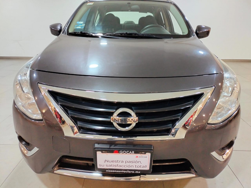 Nissan Versa 4 pts. Advance, TM5, a/ac., VE, f. niebla, RA-15 2017