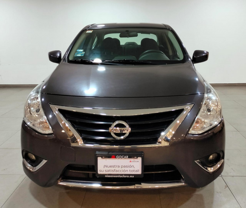 Nissan Versa 4 pts. Advance, TM5, a/ac., VE, f. niebla, RA-15 2017
