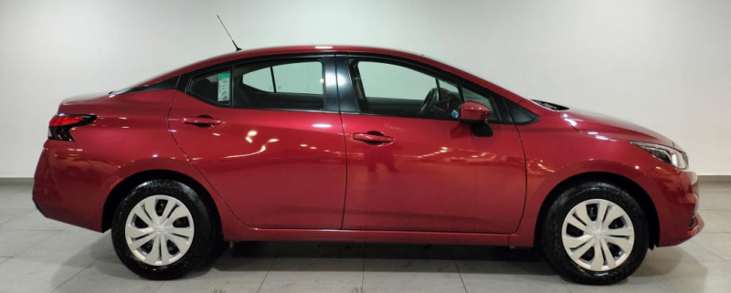 Nissan Versa 4 pts. Sense, TM5, a/ac., VE, R-15 2021