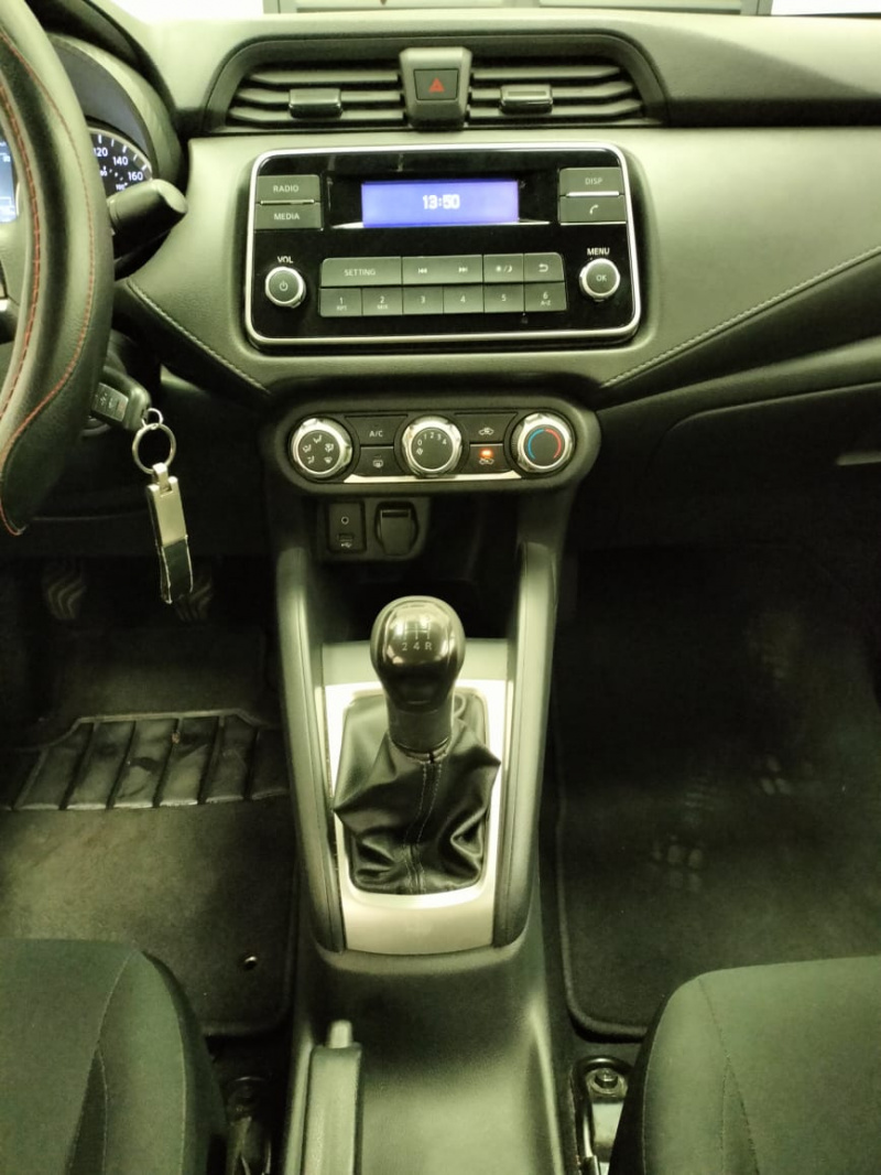 Nissan Versa 4 pts. Sense, TM5, a/ac., VE, R-15 2021