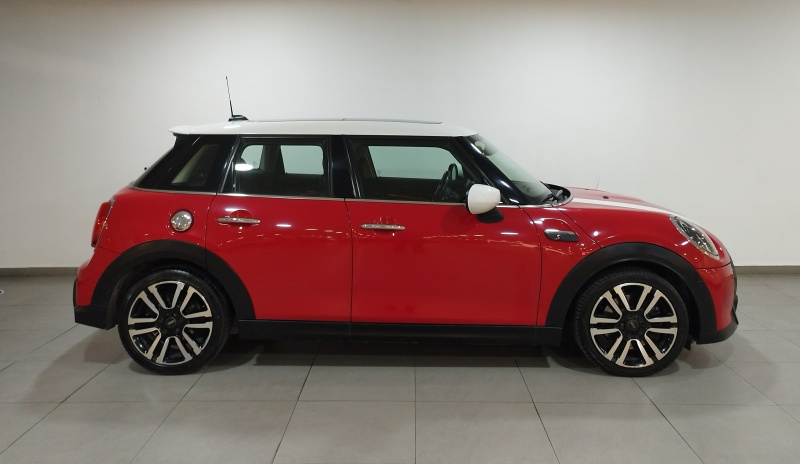 Mini Cooper 5 pts. S Classic, L4, 192 HP, 2.0T, TA, piel, QCP, RA-16 (cambio de línea) 2022