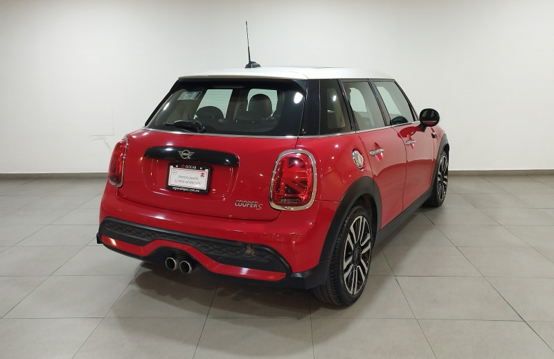 Mini Cooper 5 pts. S Classic, L4, 192 HP, 2.0T, TA, piel, QCP, RA-16 (cambio de línea) 2022