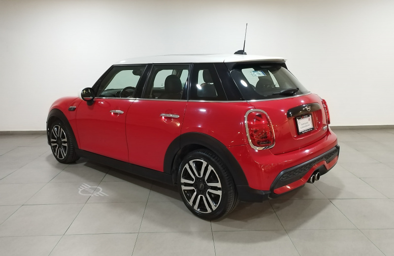 Mini Cooper 5 pts. S Classic, L4, 192 HP, 2.0T, TA, piel, QCP, RA-16 (cambio de línea) 2022