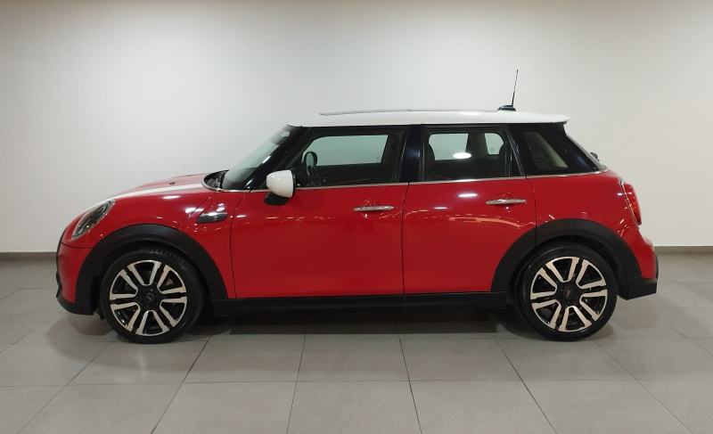 Mini Cooper 5 pts. S Classic, L4, 192 HP, 2.0T, TA, piel, QCP, RA-16 (cambio de línea) 2022