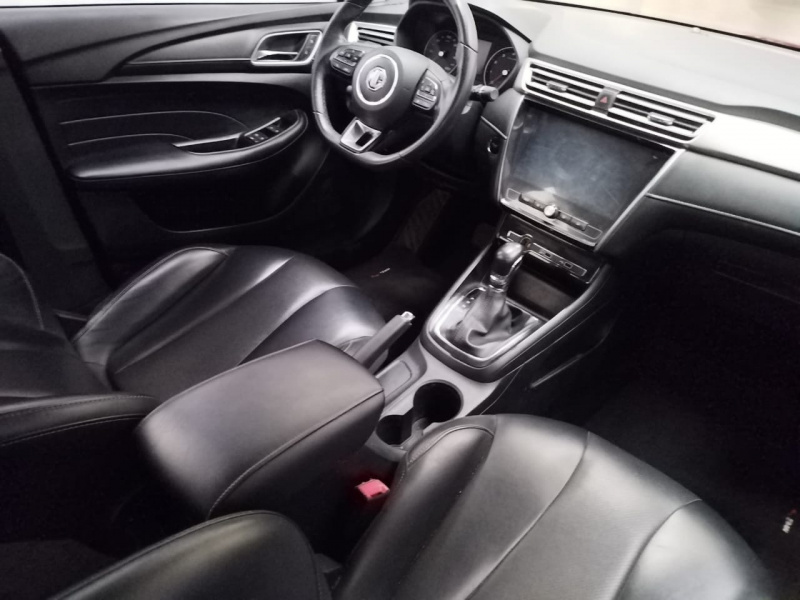 MG MG5 4 pts. Excite, 1.5l, AT, VE, piel, RA-16 2024
