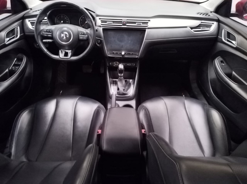 MG MG5 4 pts. Excite, 1.5l, AT, VE, piel, RA-16 2024