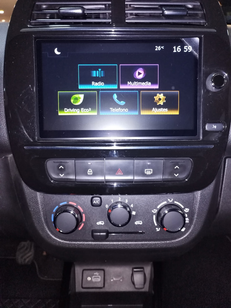 Renault Kwid 5 pts. HB Bitono, TM5, a/ac., pantalla touch 8 2025