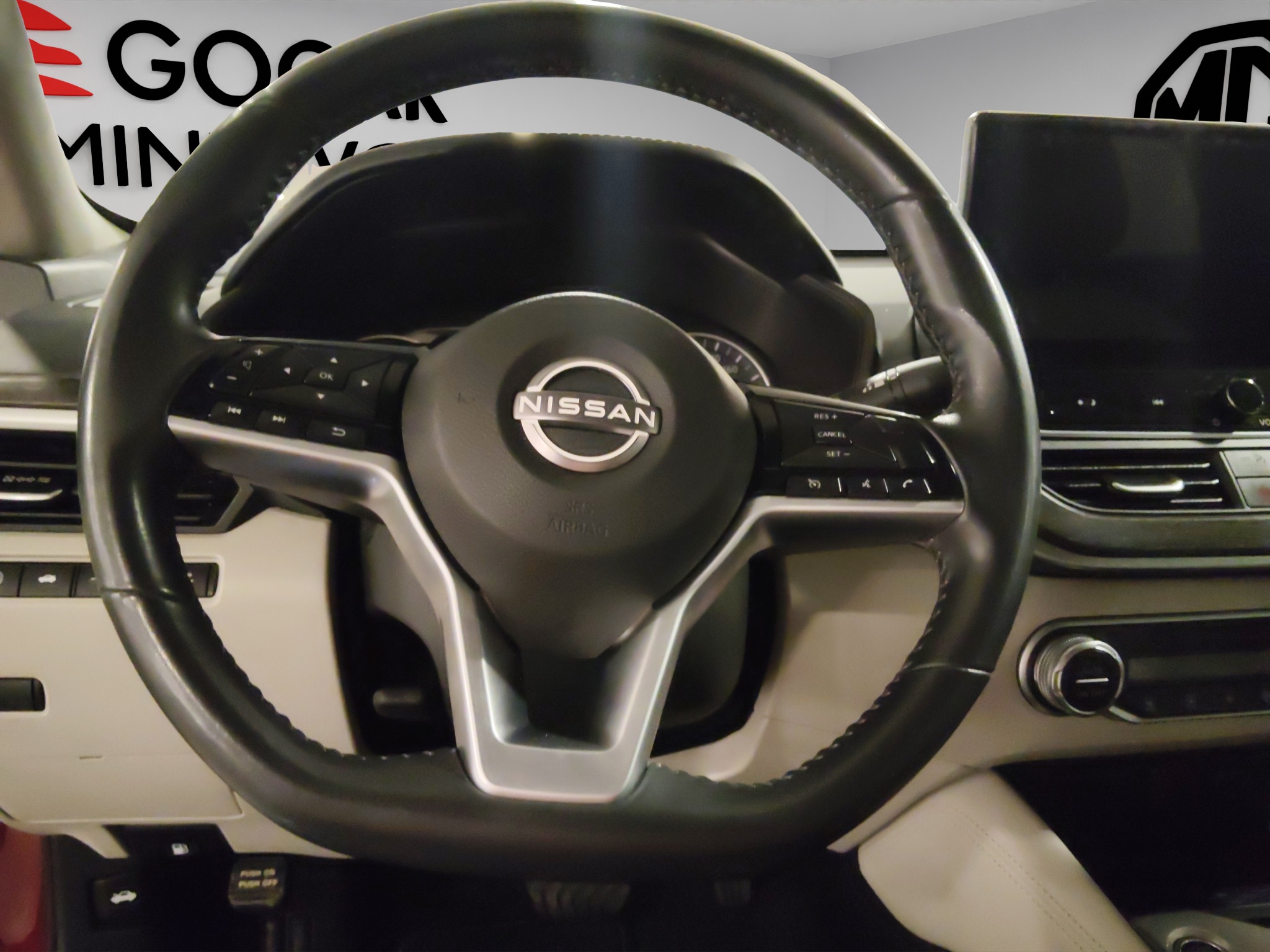 Nissan Altima 4 pts. Advance, 2.5l, CVT, climatronic, QC, s. Bose, f. led, RA-17 2023