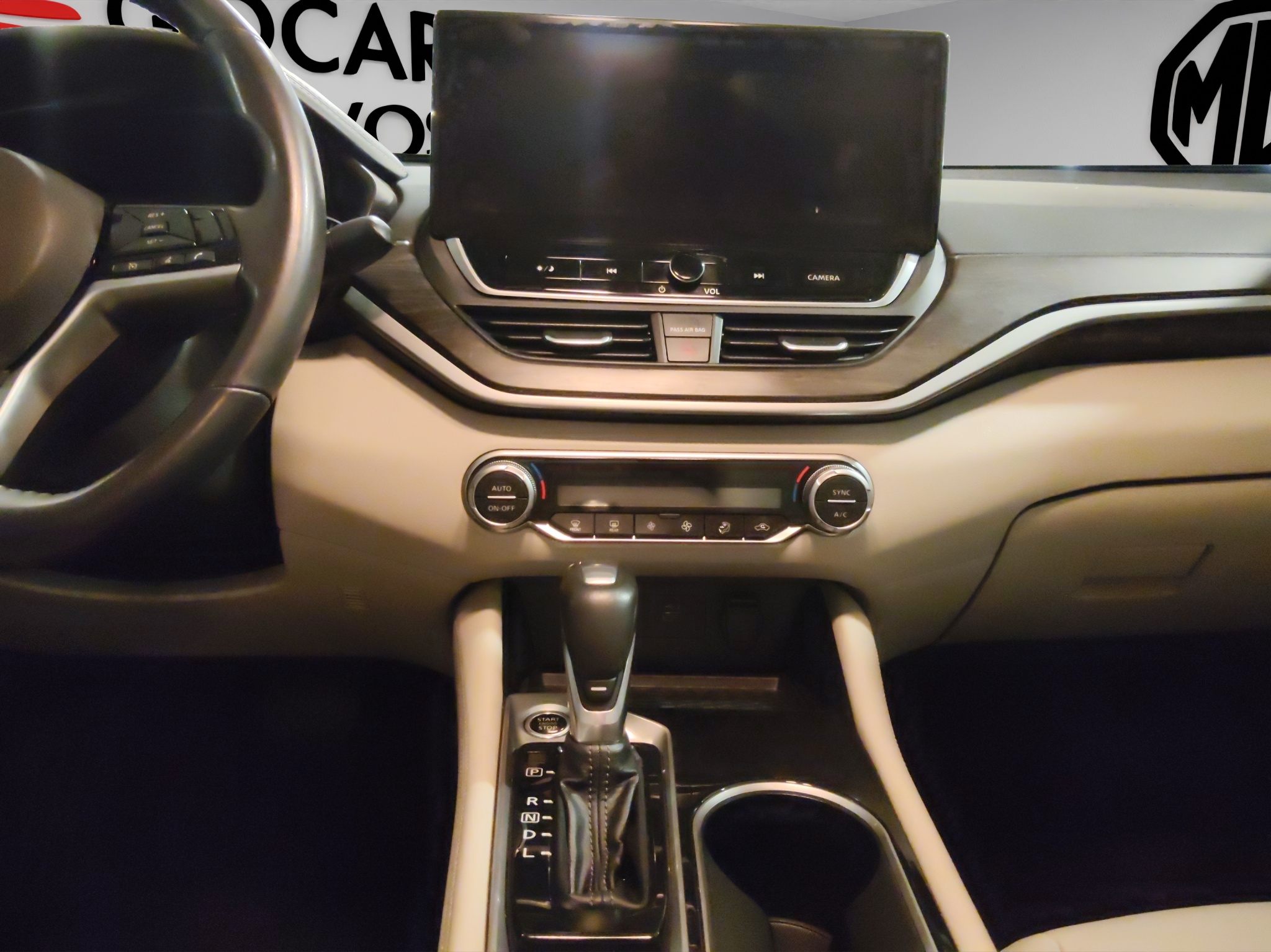 Nissan Altima 4 pts. Advance, 2.5l, CVT, climatronic, QC, s. Bose, f. led, RA-17 2023