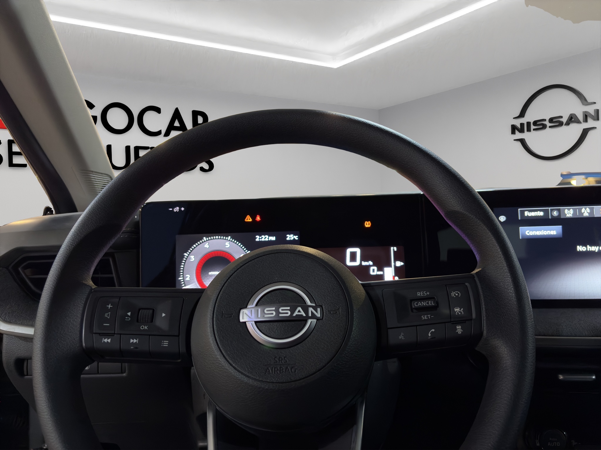 Nissan Kicks  5 pts. Advance, 2.0l, TA, RA-17 (línea nueva) 2025