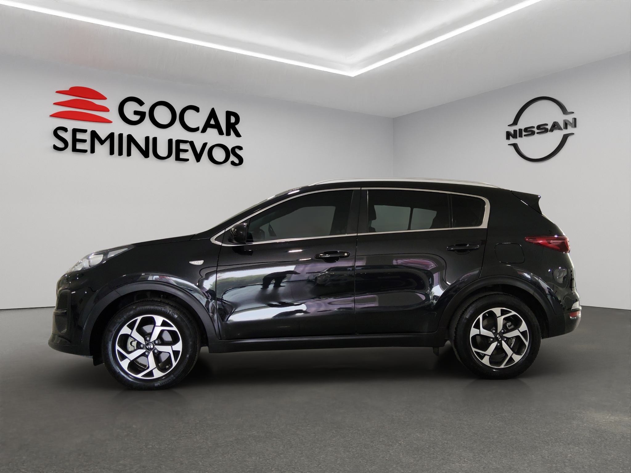 KIA Sportage  5 pts. LX, TA, a/ac., RA-17 (línea anterior) 2022