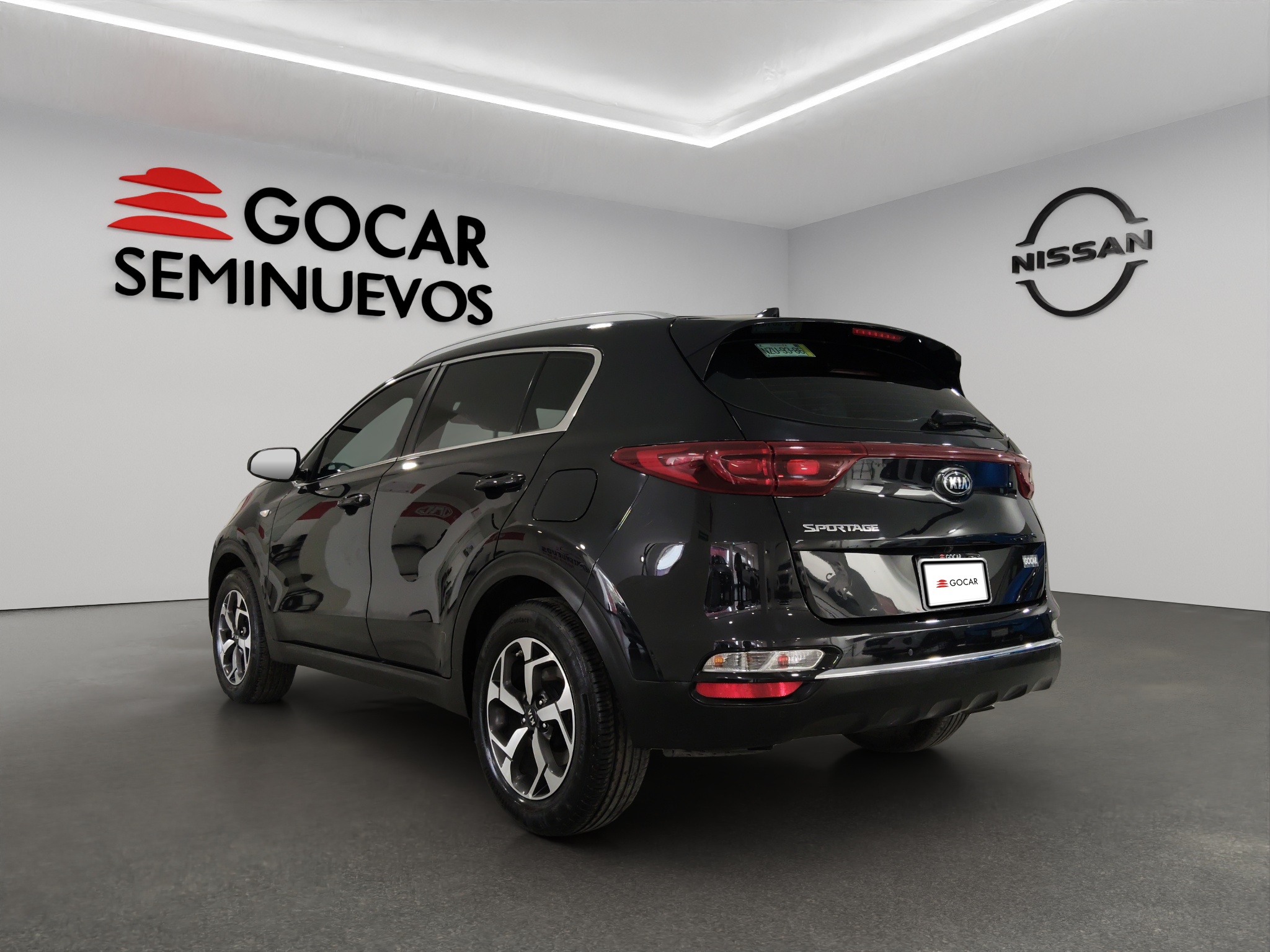 KIA Sportage  5 pts. LX, TA, a/ac., RA-17 (línea anterior) 2022