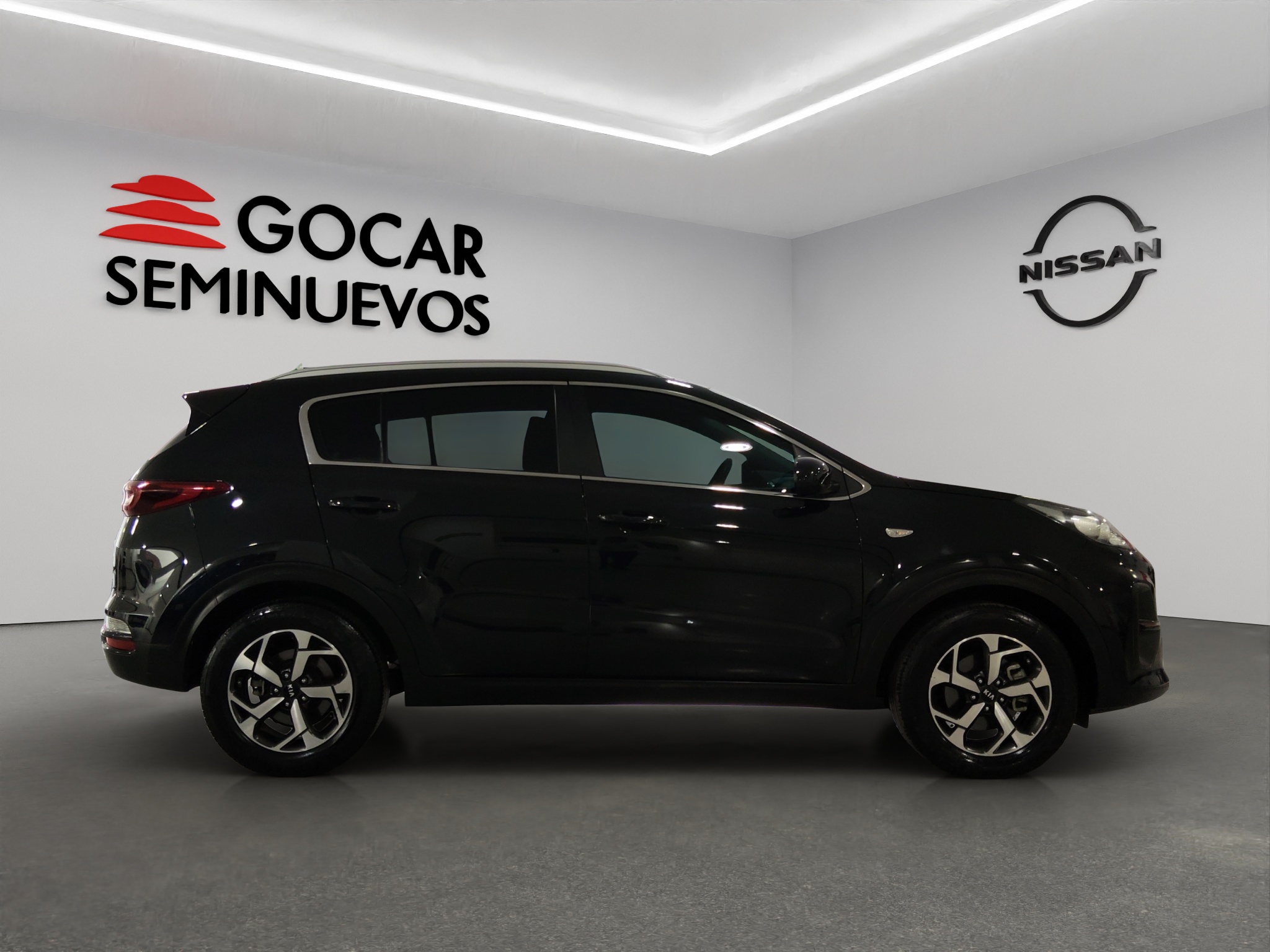 KIA Sportage  5 pts. LX, TA, a/ac., RA-17 (línea anterior) 2022