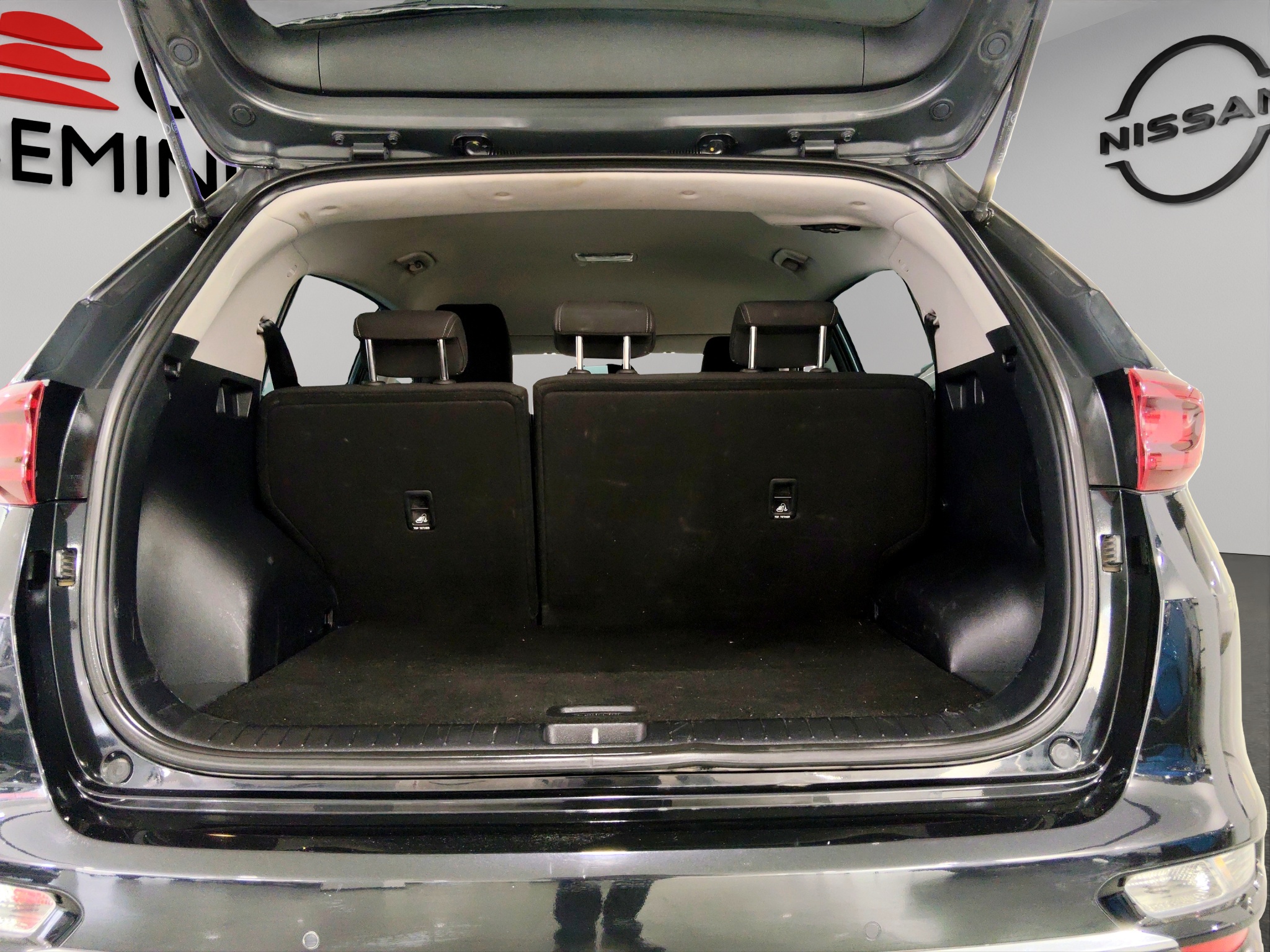 KIA Sportage  5 pts. LX, TA, a/ac., RA-17 (línea anterior) 2022