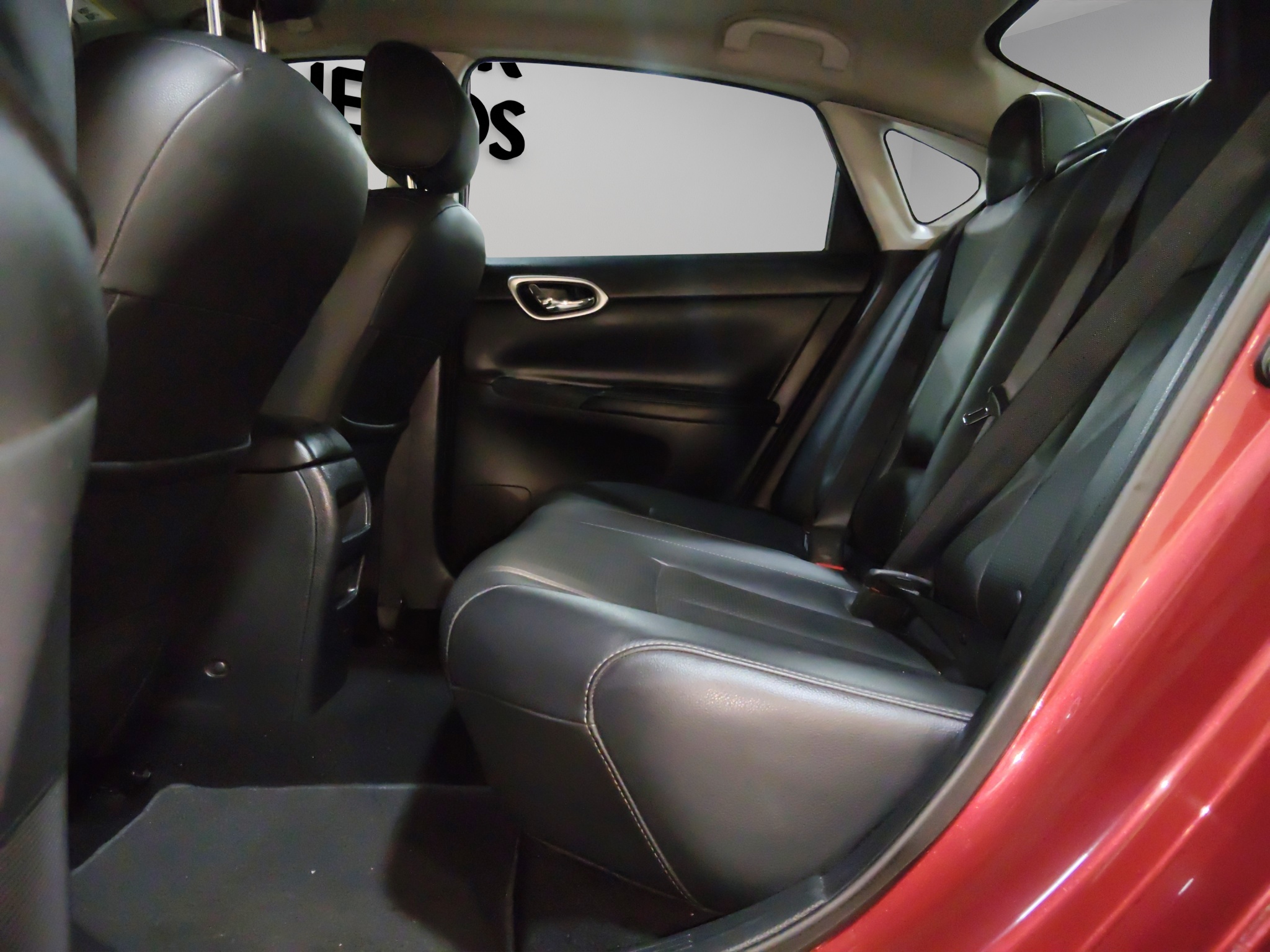 Nissan Sentra 4 pts. Exclusive, TA, a/ac. Aut., piel, QC, GPS, f. led, RA-17 (línea anterior) 2019