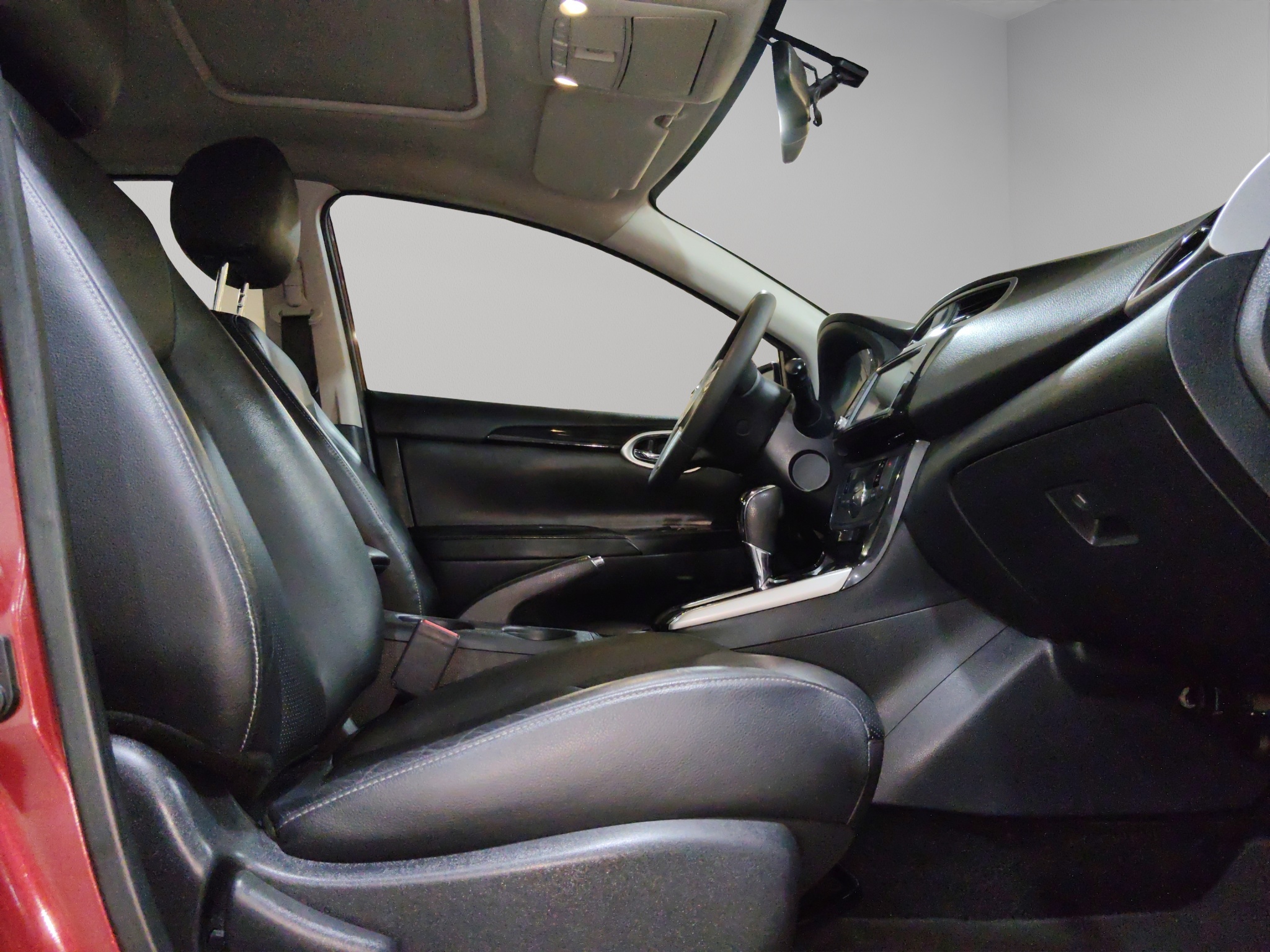 Nissan Sentra 4 pts. Exclusive, TA, a/ac. Aut., piel, QC, GPS, f. led, RA-17 (línea anterior) 2019