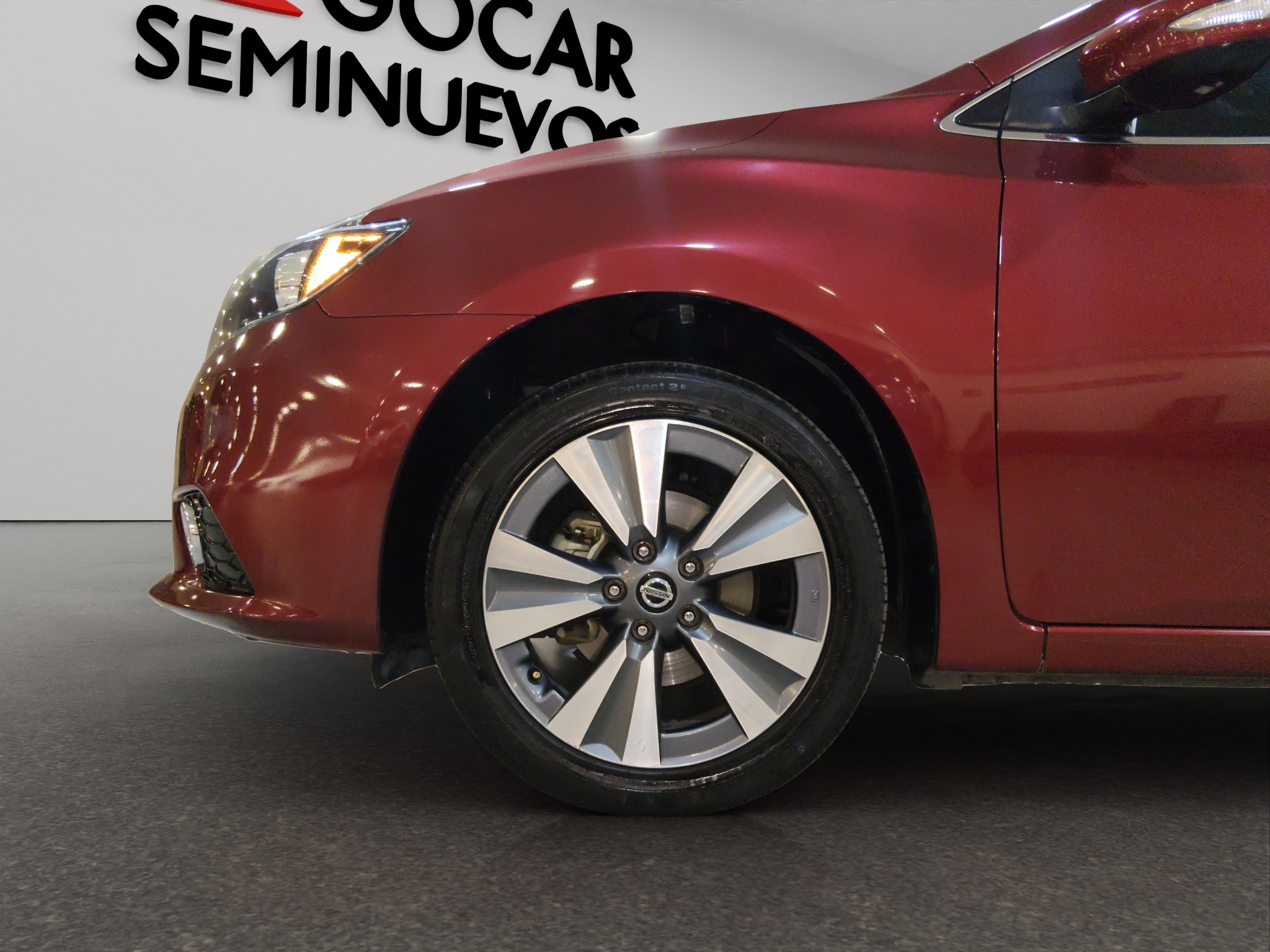 Nissan Sentra 4 pts. Exclusive, TA, a/ac. Aut., piel, QC, GPS, f. led, RA-17 (línea anterior) 2019