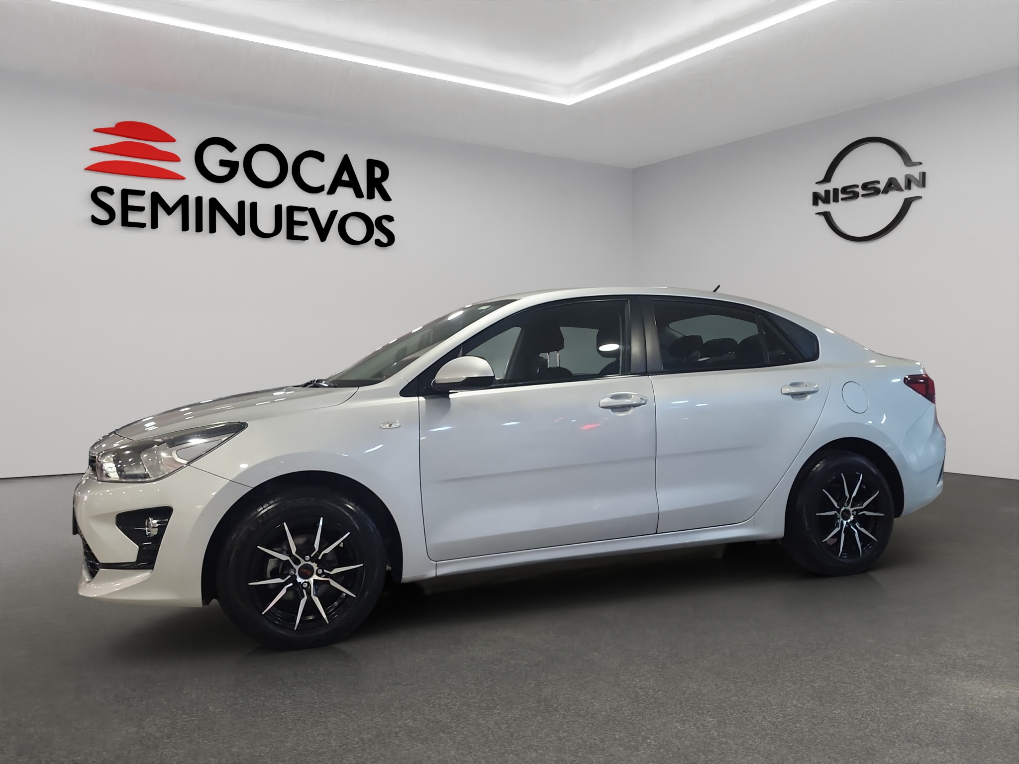 KIA Rio 4 pts. L, AT6, VE del., R-15 2021