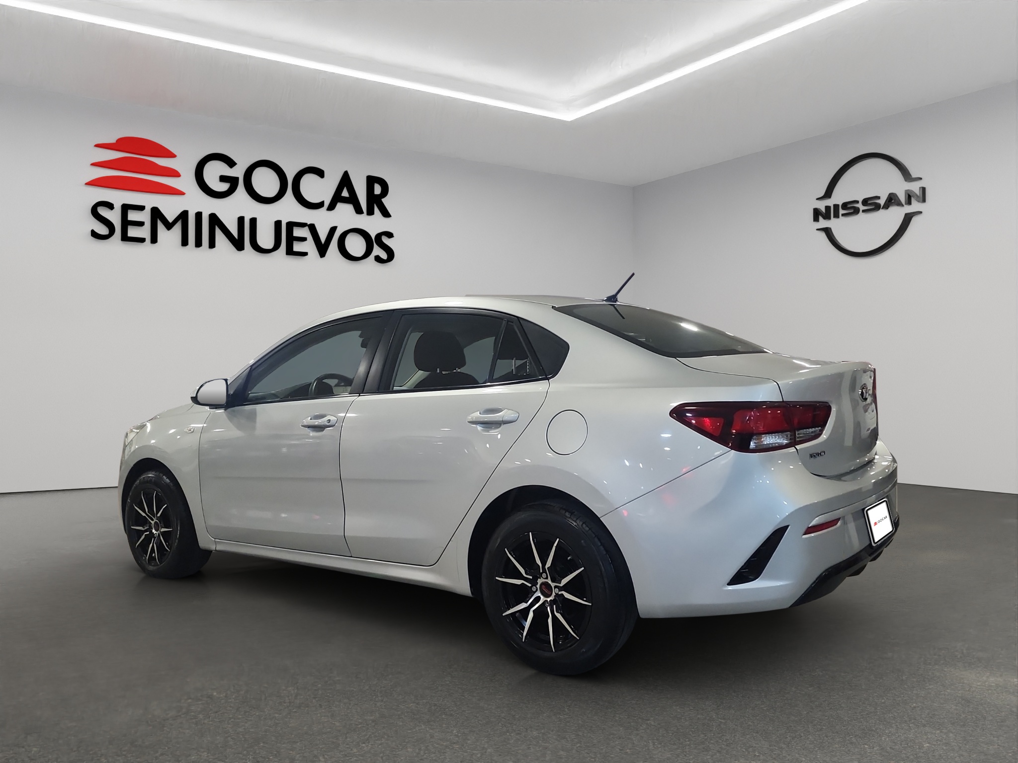 KIA Rio 4 pts. L, AT6, VE del., R-15 2021