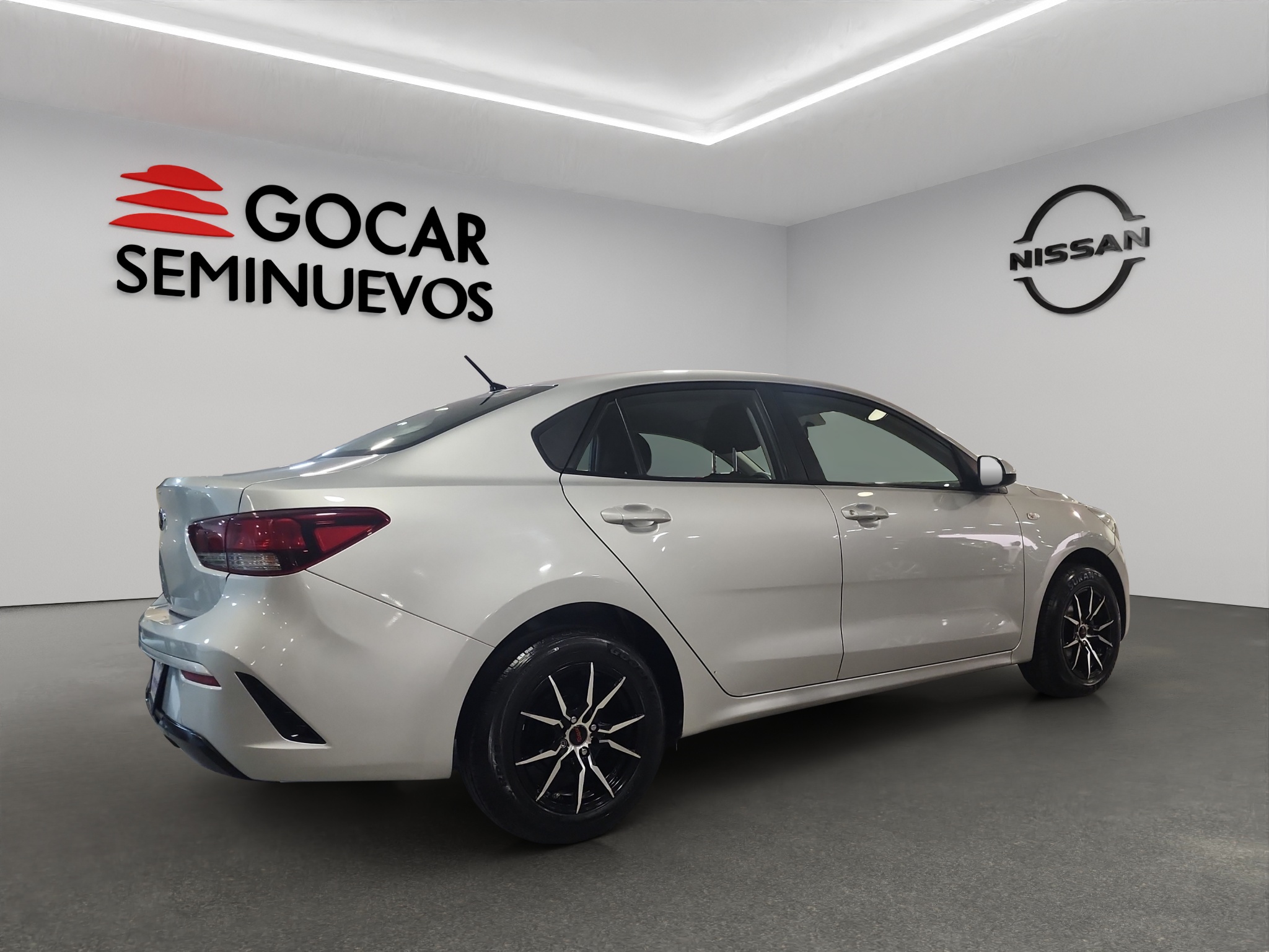 KIA Rio 4 pts. L, AT6, VE del., R-15 2021