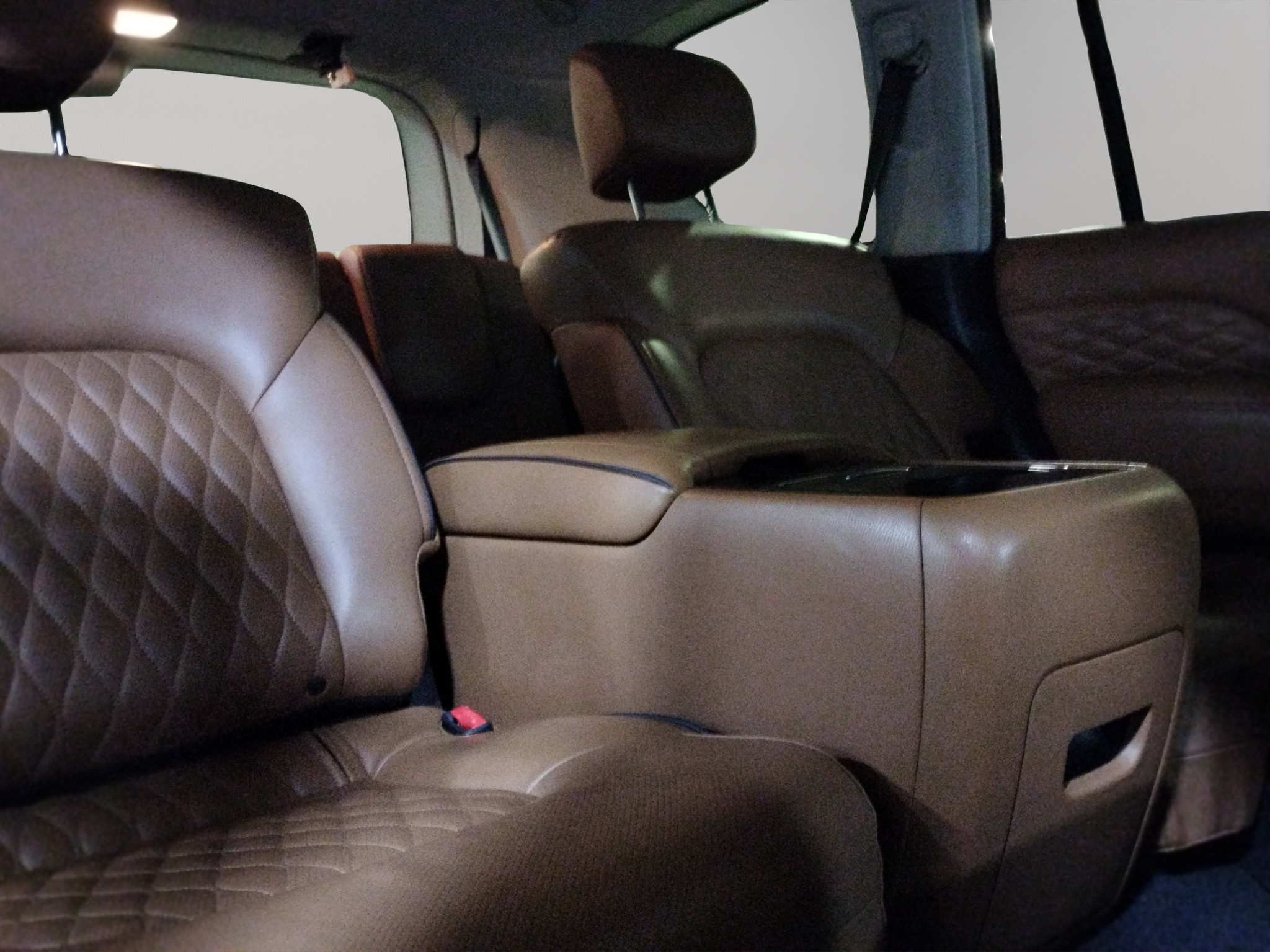 Infiniti QX80 VUD 4x4 5 pts. Sensory Plus, V8, TA, piel perforada, QC, DVD, s. Bose, f. led, 7 y 8 pas., RA-22 (línea anterior) 2020
