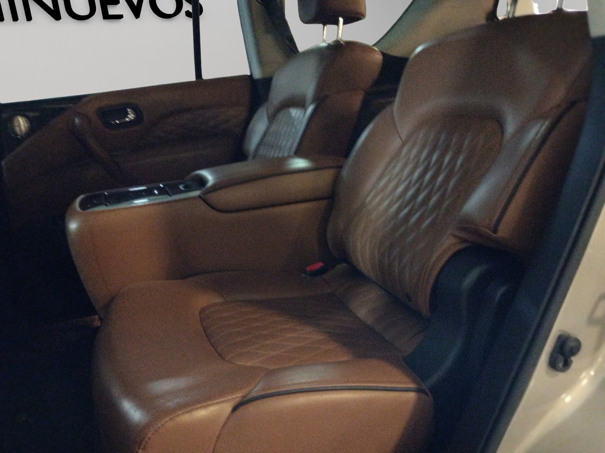 Infiniti QX80 VUD 4x4 5 pts. Sensory Plus, V8, TA, piel perforada, QC, DVD, s. Bose, f. led, 7 y 8 pas., RA-22 (línea anterior) 2020