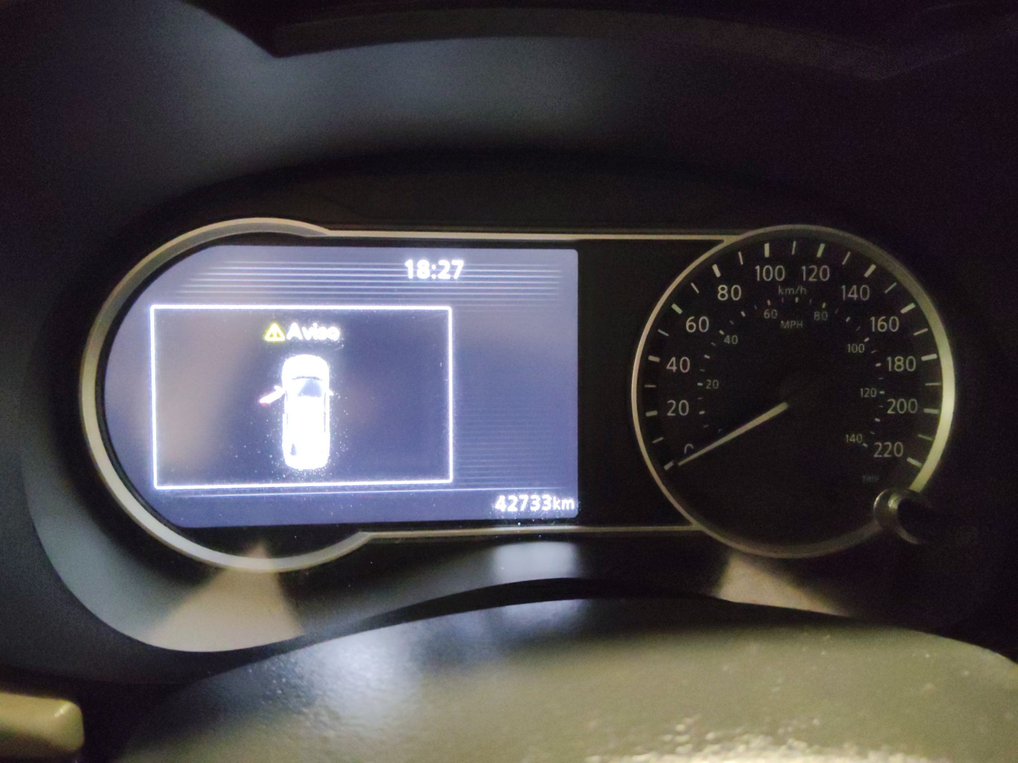 Nissan Versa 4 pts. Platinum, CVT, a/ac. Aut., VE, piel, GPS, f. led, RA-17 (línea nueva) 2020