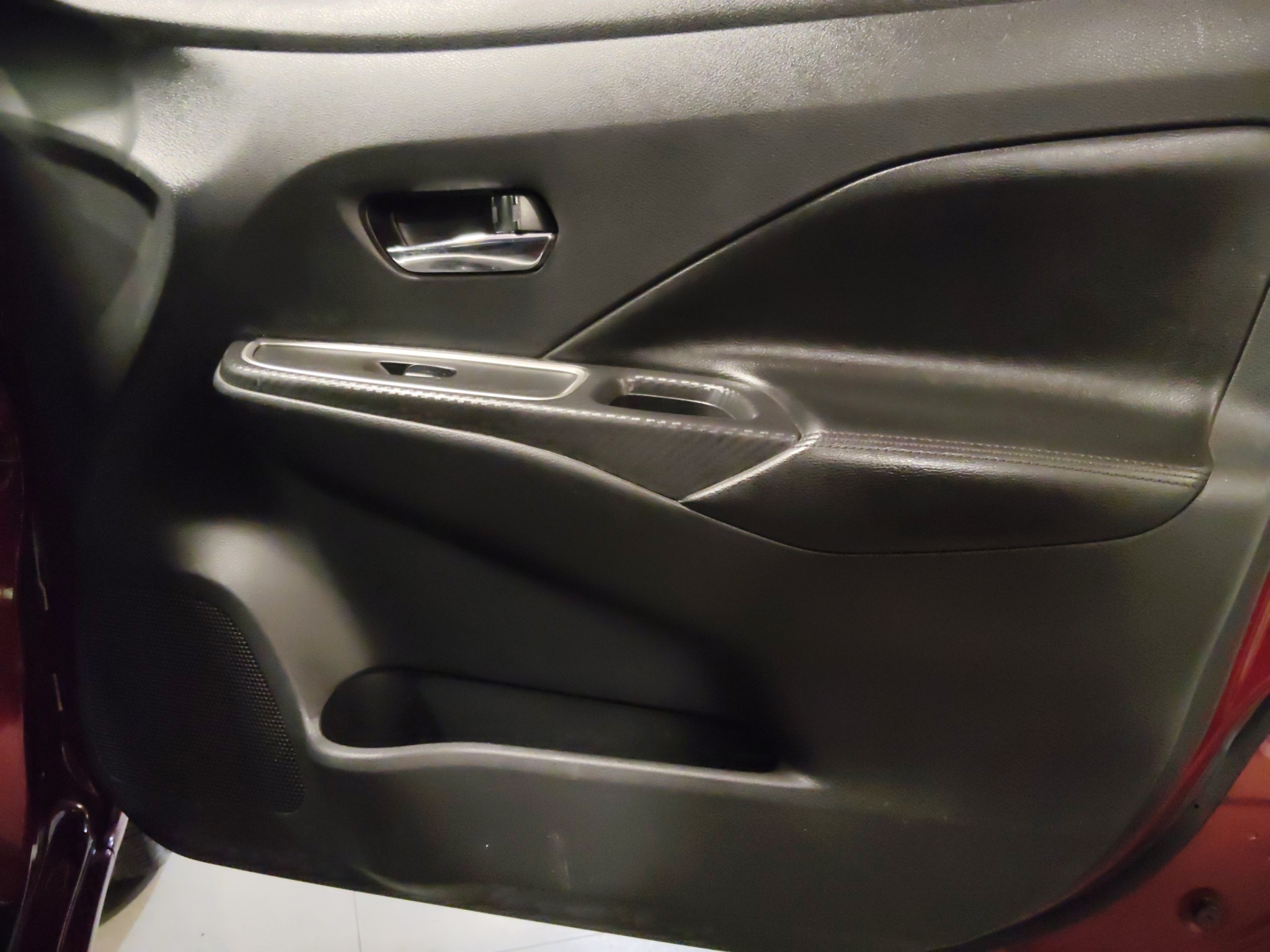 Nissan Versa 4 pts. Platinum, CVT, a/ac. Aut., VE, piel, GPS, f. led, RA-17 (línea nueva) 2020