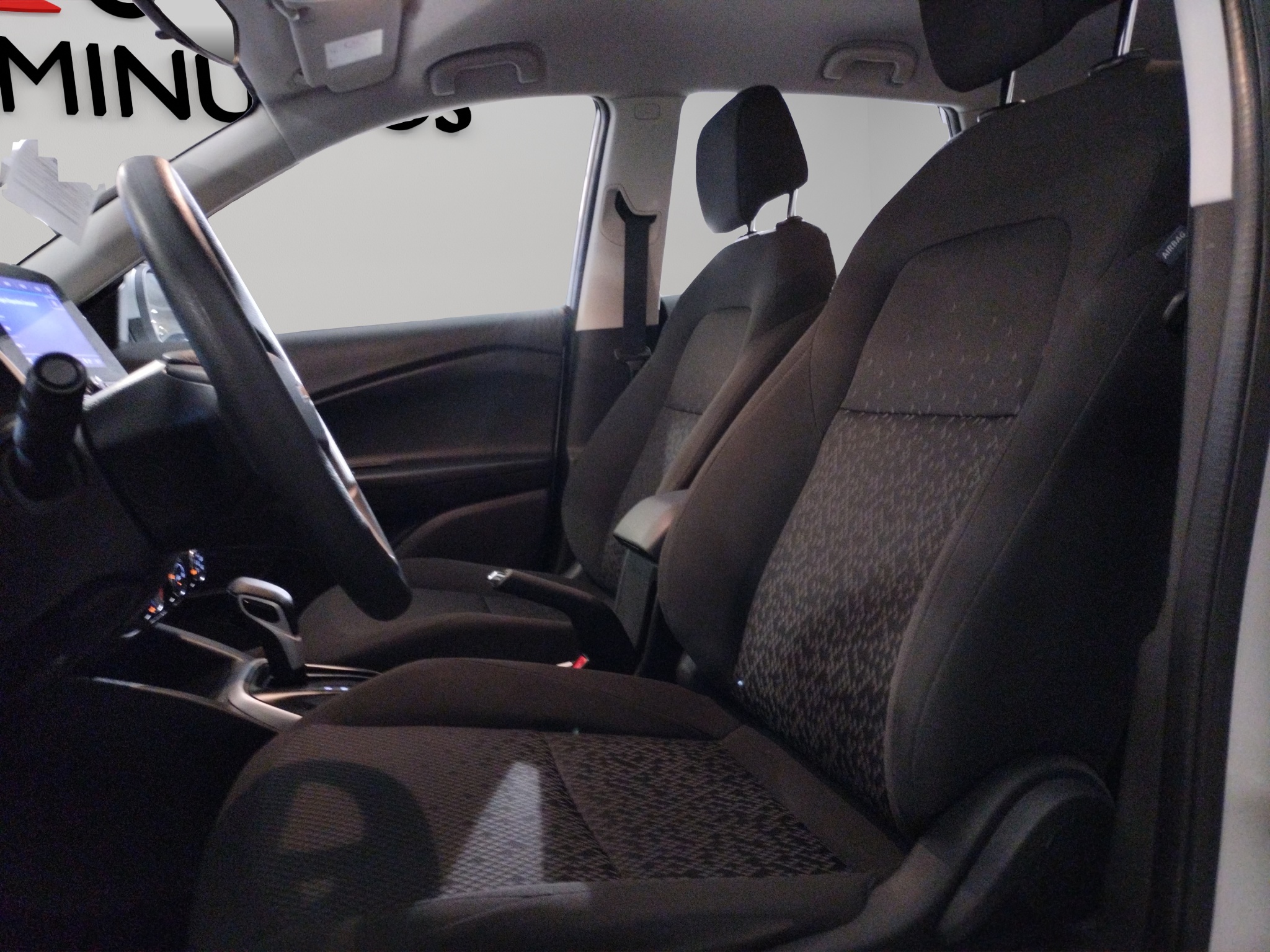 Chevrolet Tracker VUD Atrás 14