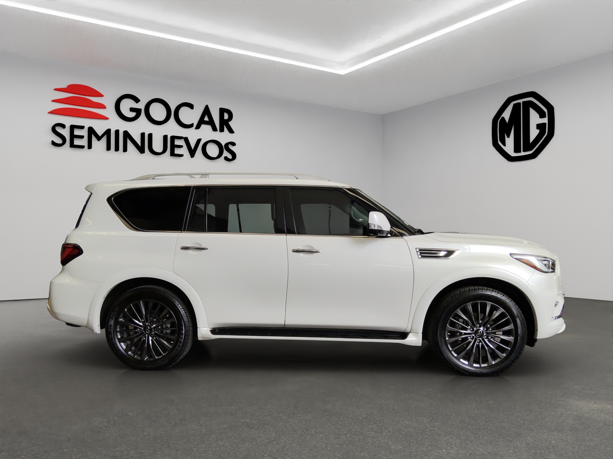 Infiniti QX80  4x4 5 pts. V8, TA, piel, QC, s. Bose, 7 y 8 pas., RA-22 (línea anterior) 2024