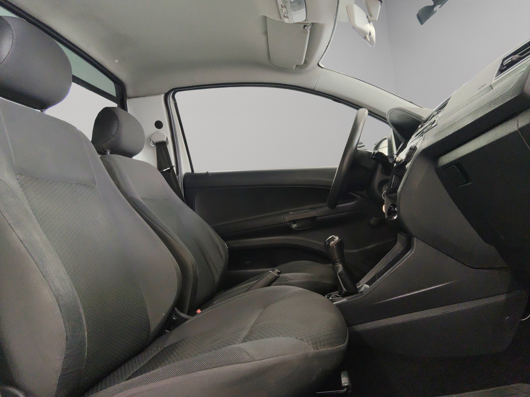 Volkswagen Comerciales Saveiro Pick-Up 2 pts. Robust, Cab. Sencilla, TM5, a/ac., R-14 (línea anterior) 2023