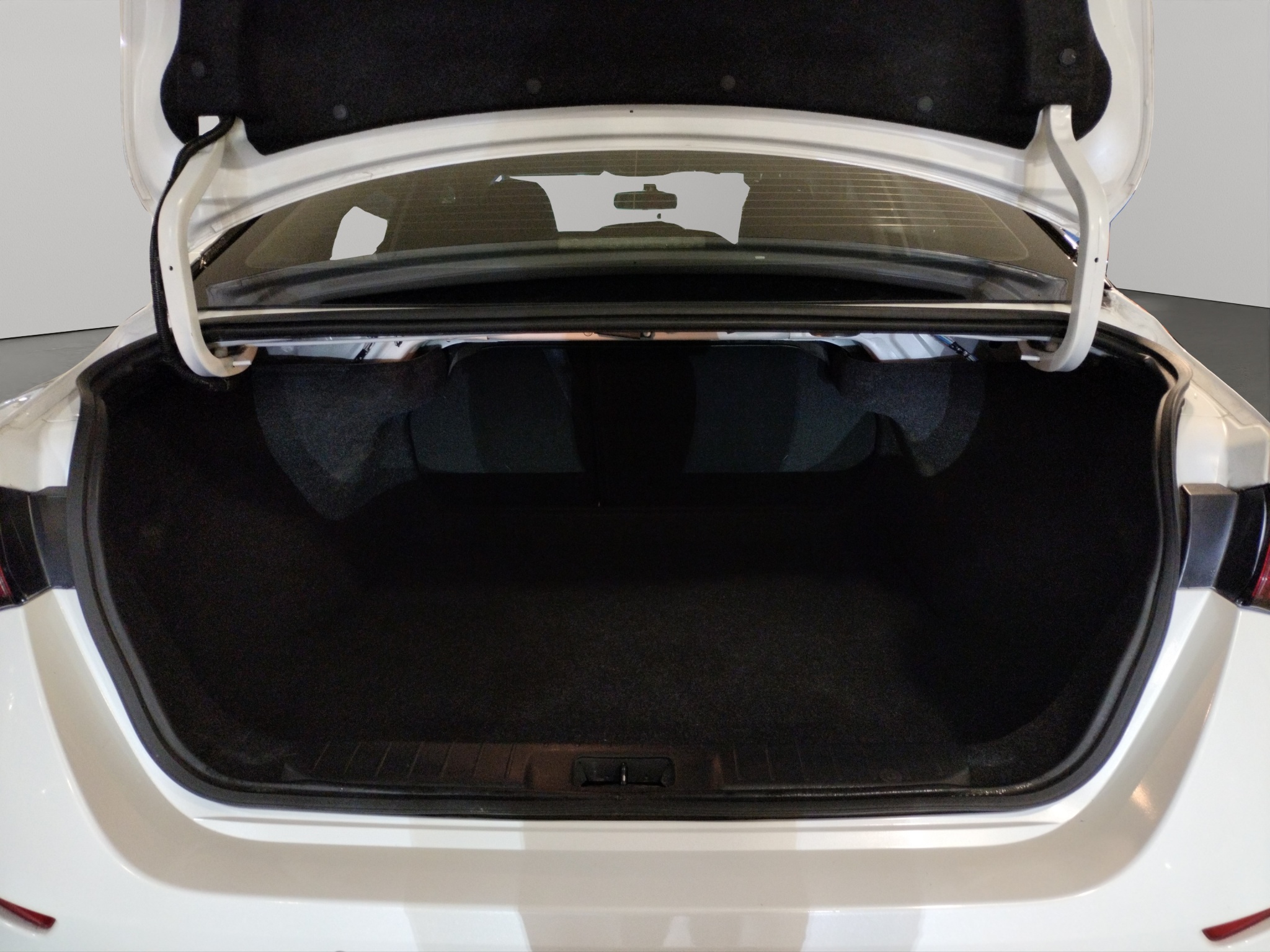 Nissan Sentra 4 pts. Advance, TM6, a/ac., f. niebla, RA-16 2022