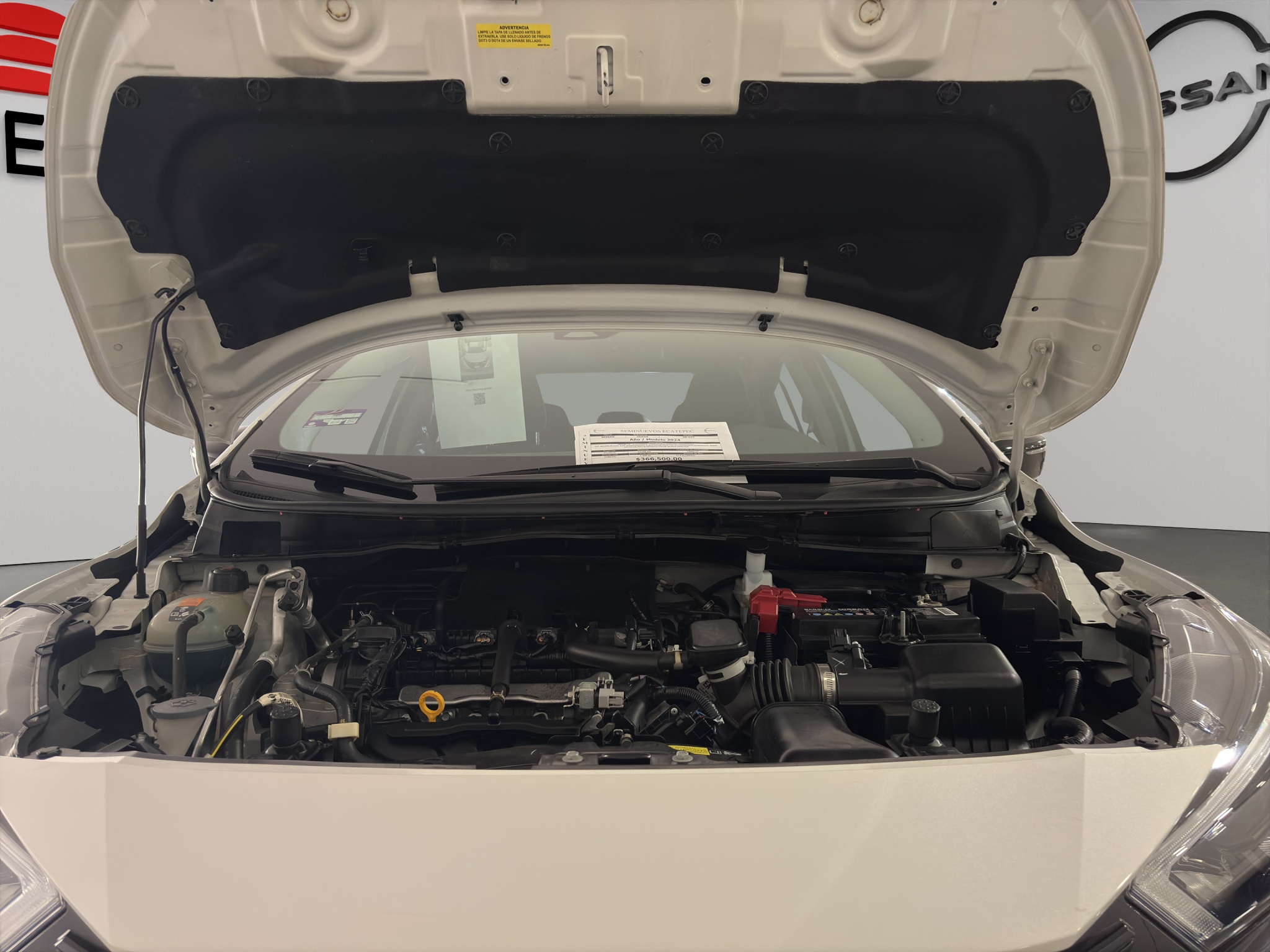 Nissan Versa 4 pts. SR, CVT, a/ac. Aut., f. niebla, f. led, spoiler, RA-17 2024
