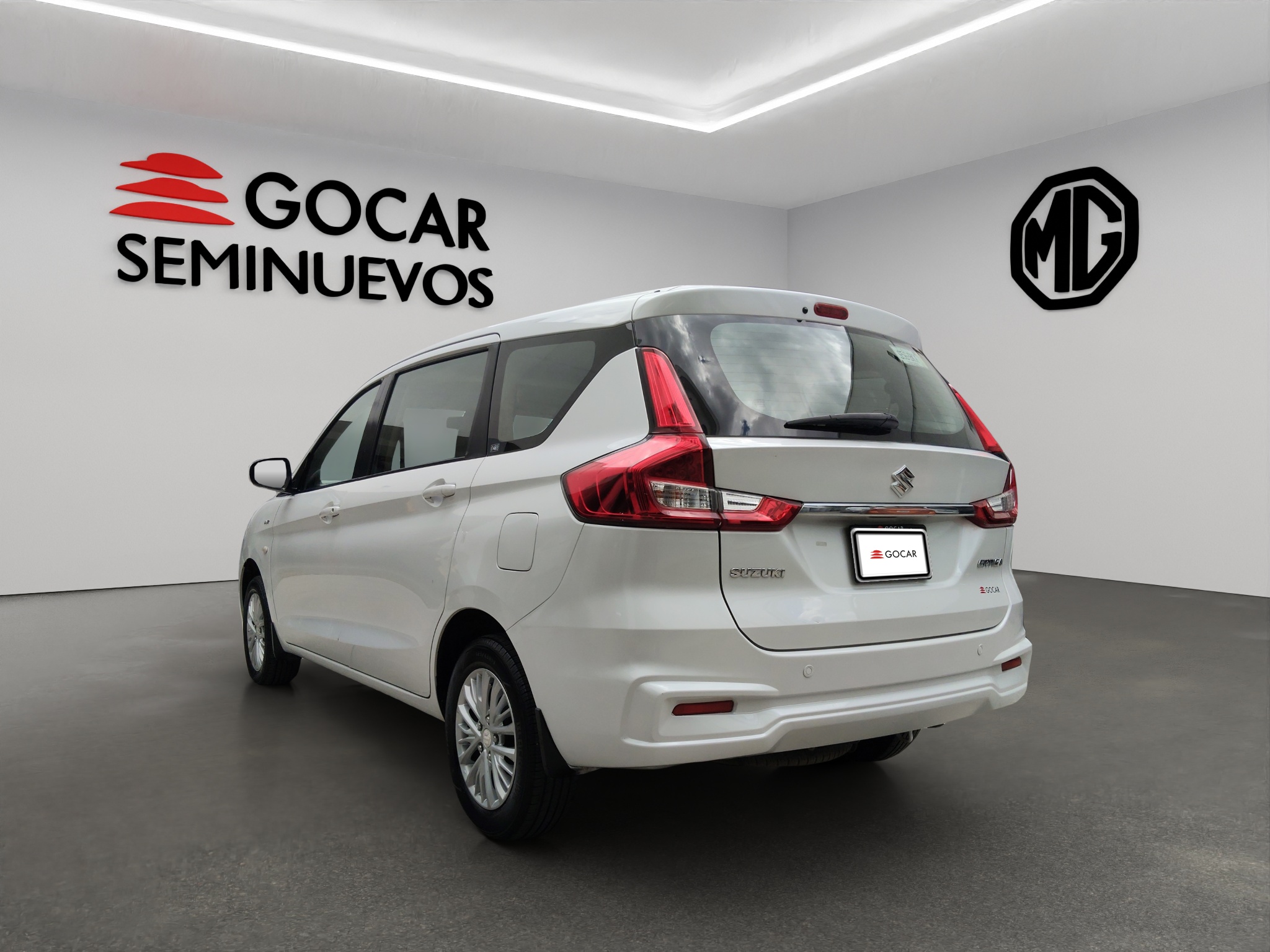 Suzuki Ertiga Minivan 5 pts. GLX, 1.5l, TA, a/ac. Aut., f. niebla, RA-15 2021