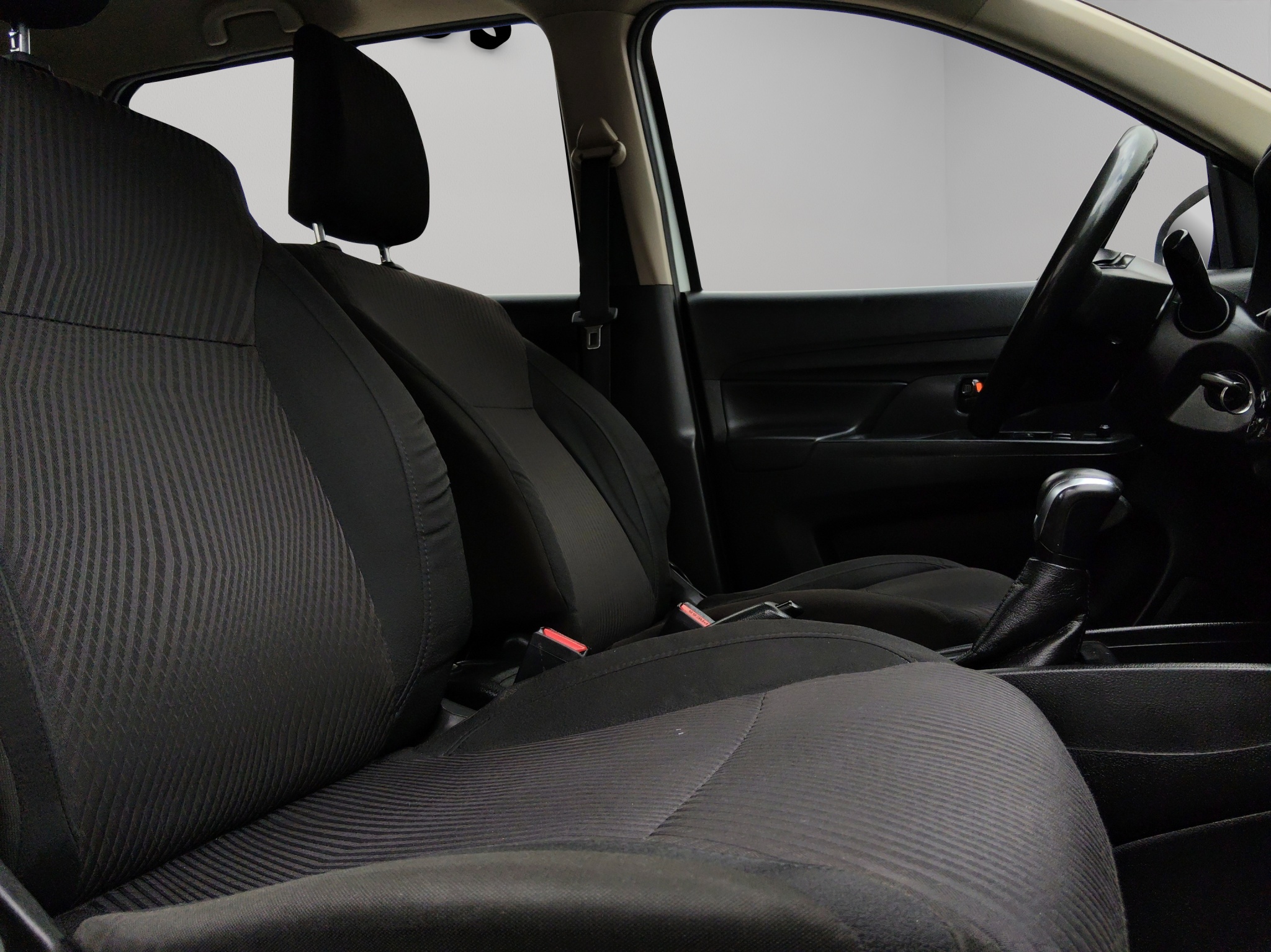 Suzuki Ertiga Minivan 5 pts. GLX, 1.5l, TA, a/ac. Aut., f. niebla, RA-15 2021