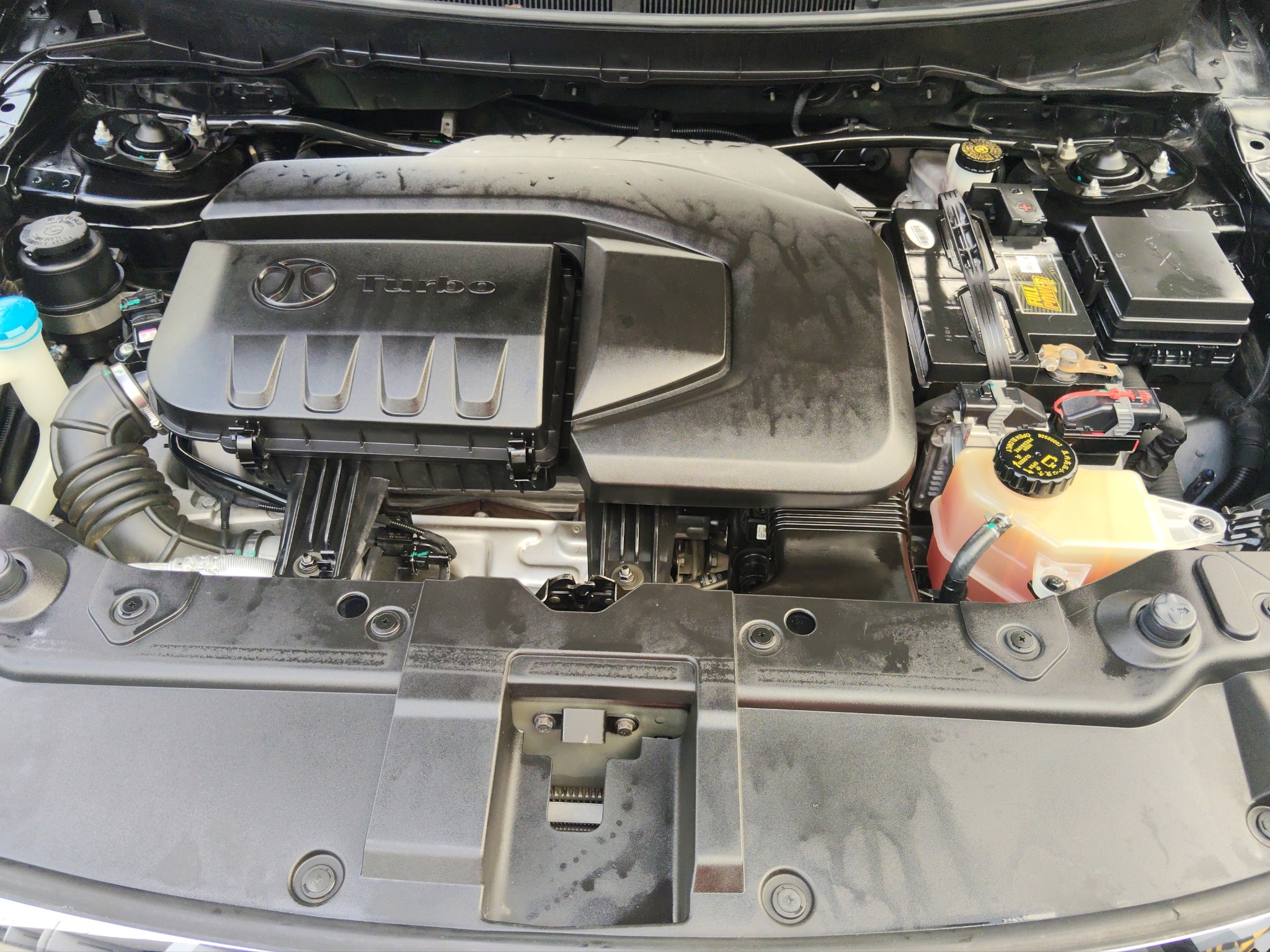 BAIC X65  5 pts. Fashion, 2.0l, TA, a/ac. Aut., QCP, RA-17 2020